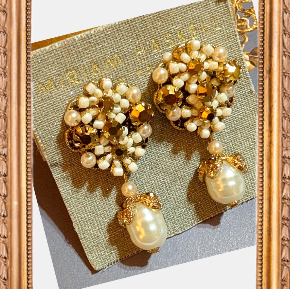 VTG Miriam Haskell on ORIGINAL CARD MINT Pearl Rhinestone Elegant Earrings